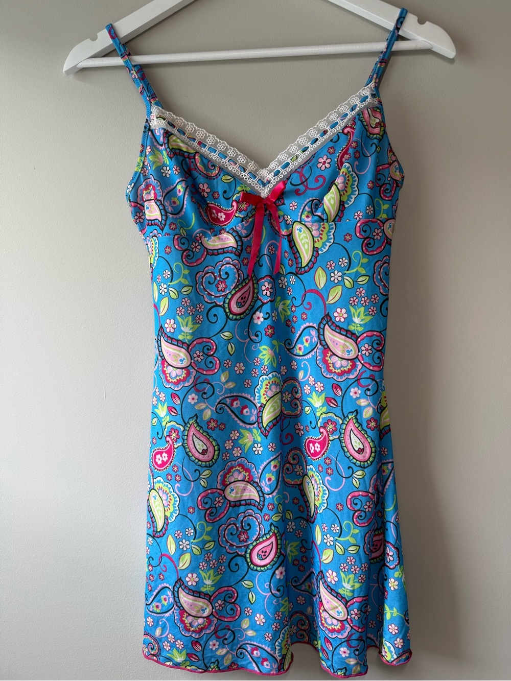 Victoria’s Secret Blue Paisley Satin Lace Trim Nightgown Size Small